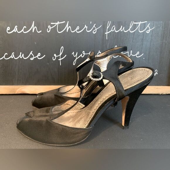bp Shoes - BP black satin strappy heels size 7‎
